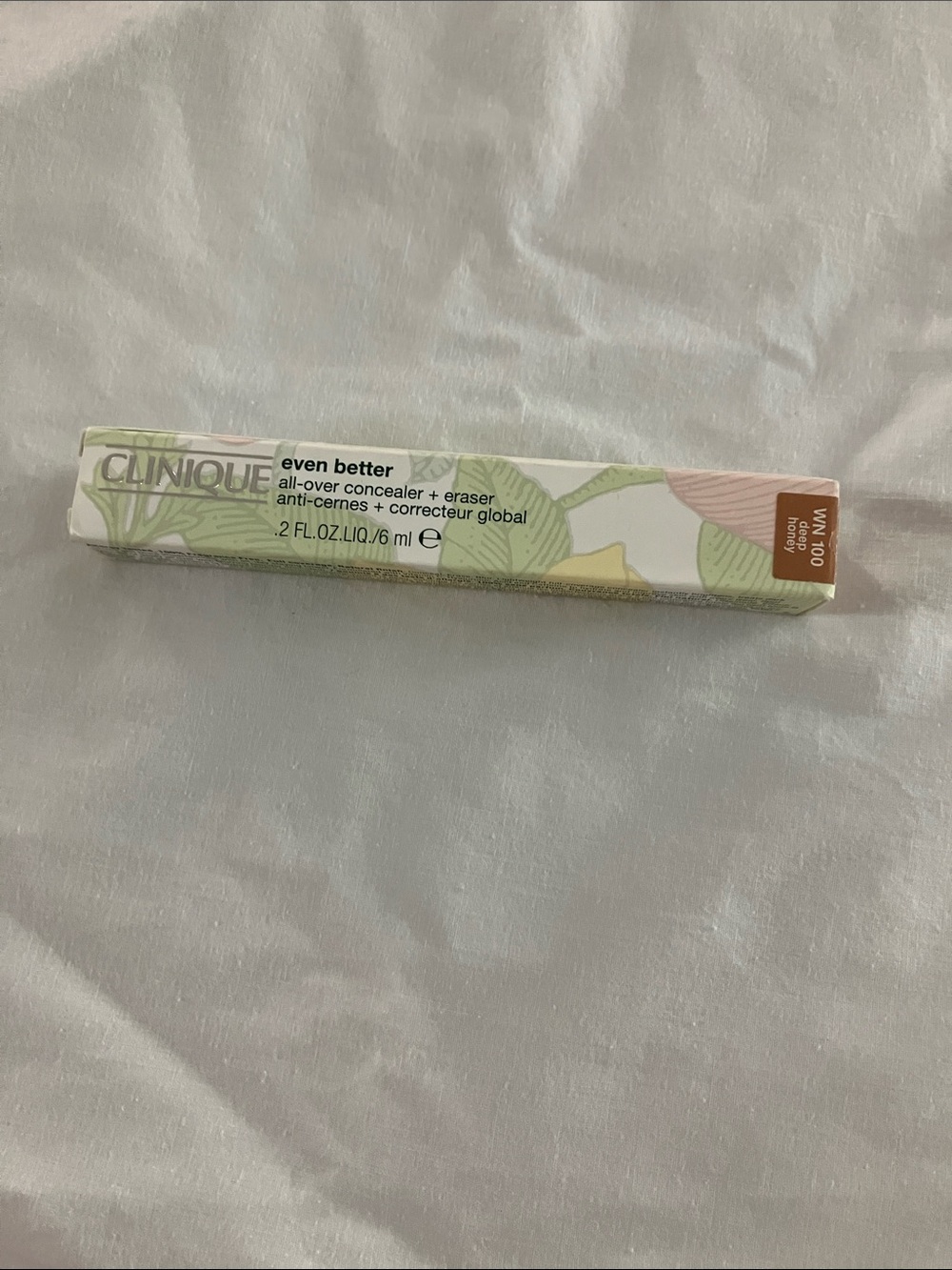NWT Clinique Concealer + Eraser in Warm 10 (WN 10) Beige & White Packaging